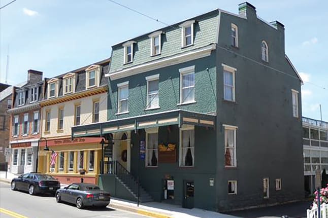 The Golden Eagle Inn
